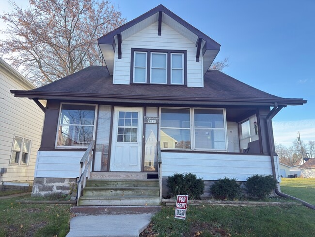 Primary Photo - 1511 Indiana Ave