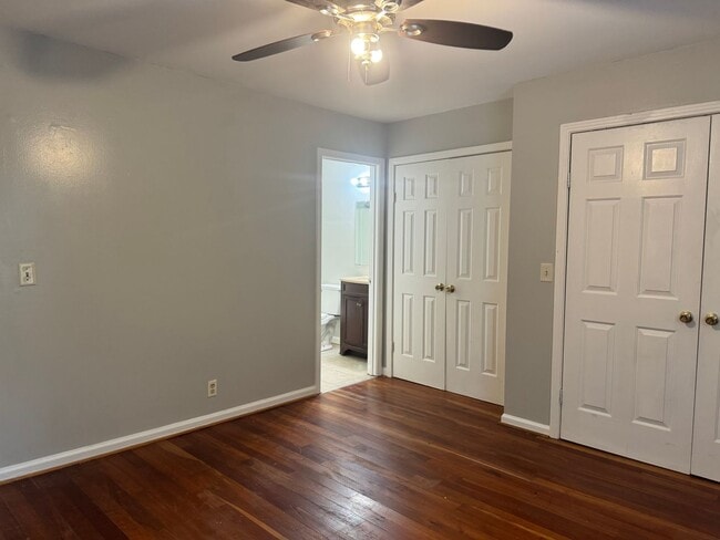 Building Photo - Great 1BR Unit