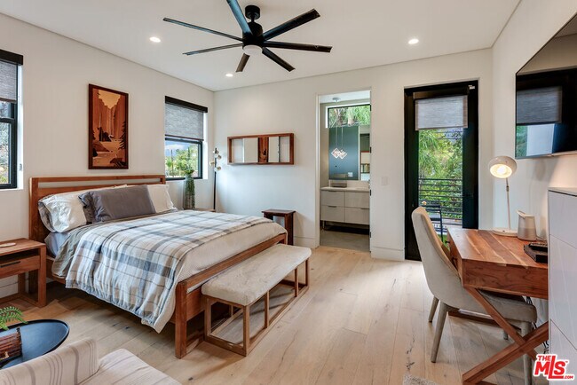 Building Photo - 18589 Linnet St