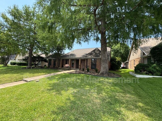Building Photo - 4036 Cedarview Rd