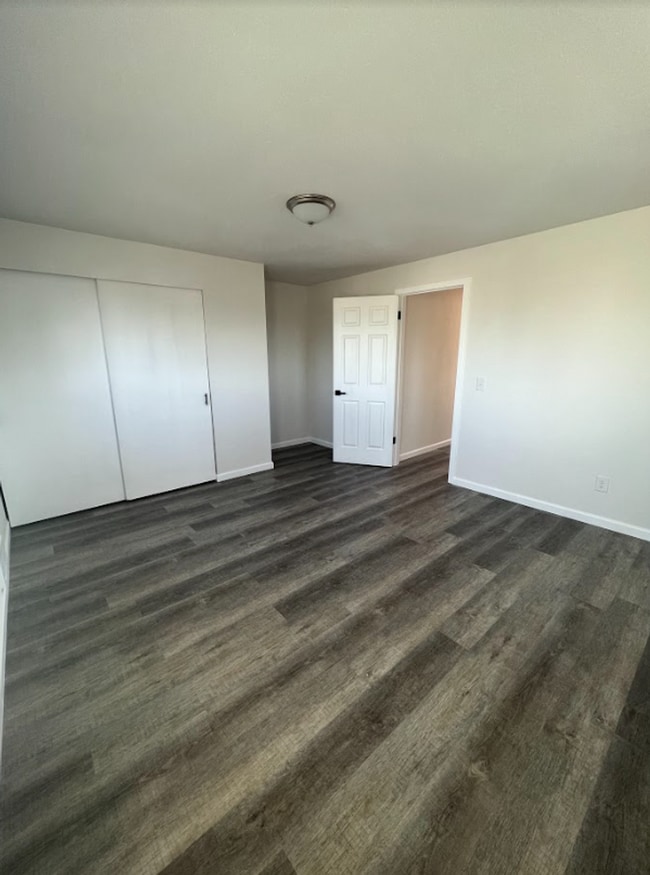 Building Photo - Town Home | Available Now!
