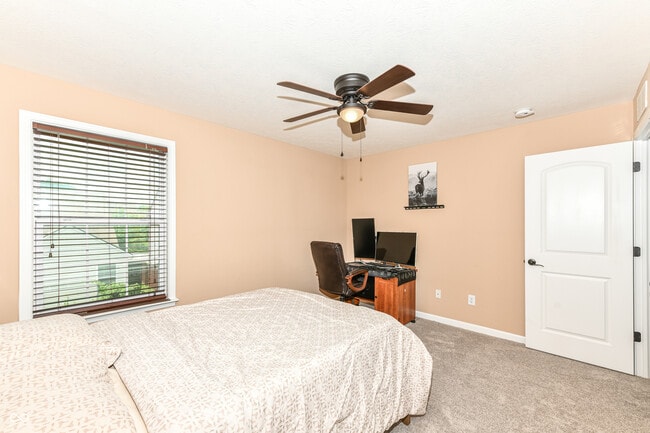Building Photo - 12226 Eddington Place