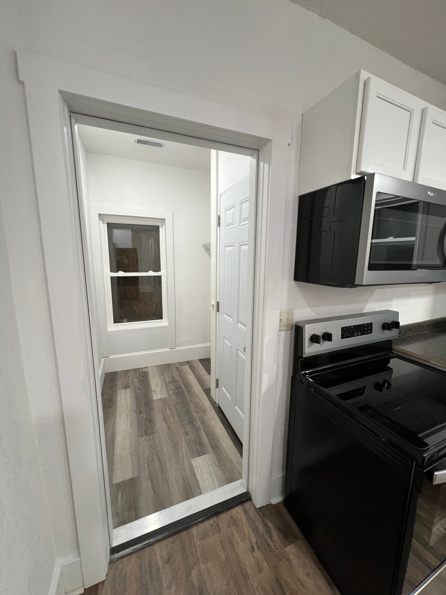 Mud Room - 5206 King Hill Ave