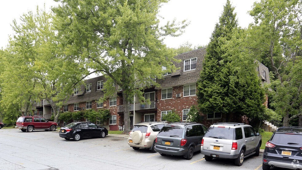 Sullivan County Apartments 7 Elk Dr Monticello NY 12701 Apartment