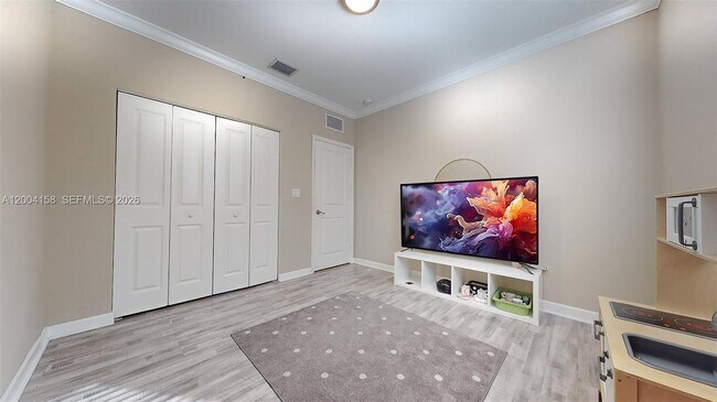 Building Photo - 154 SE 23rd Terrace