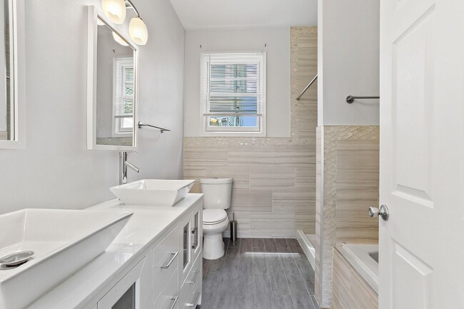 Building Photo - Charming New Orleans Shotgun with Historic Soul & Modern Luxury!