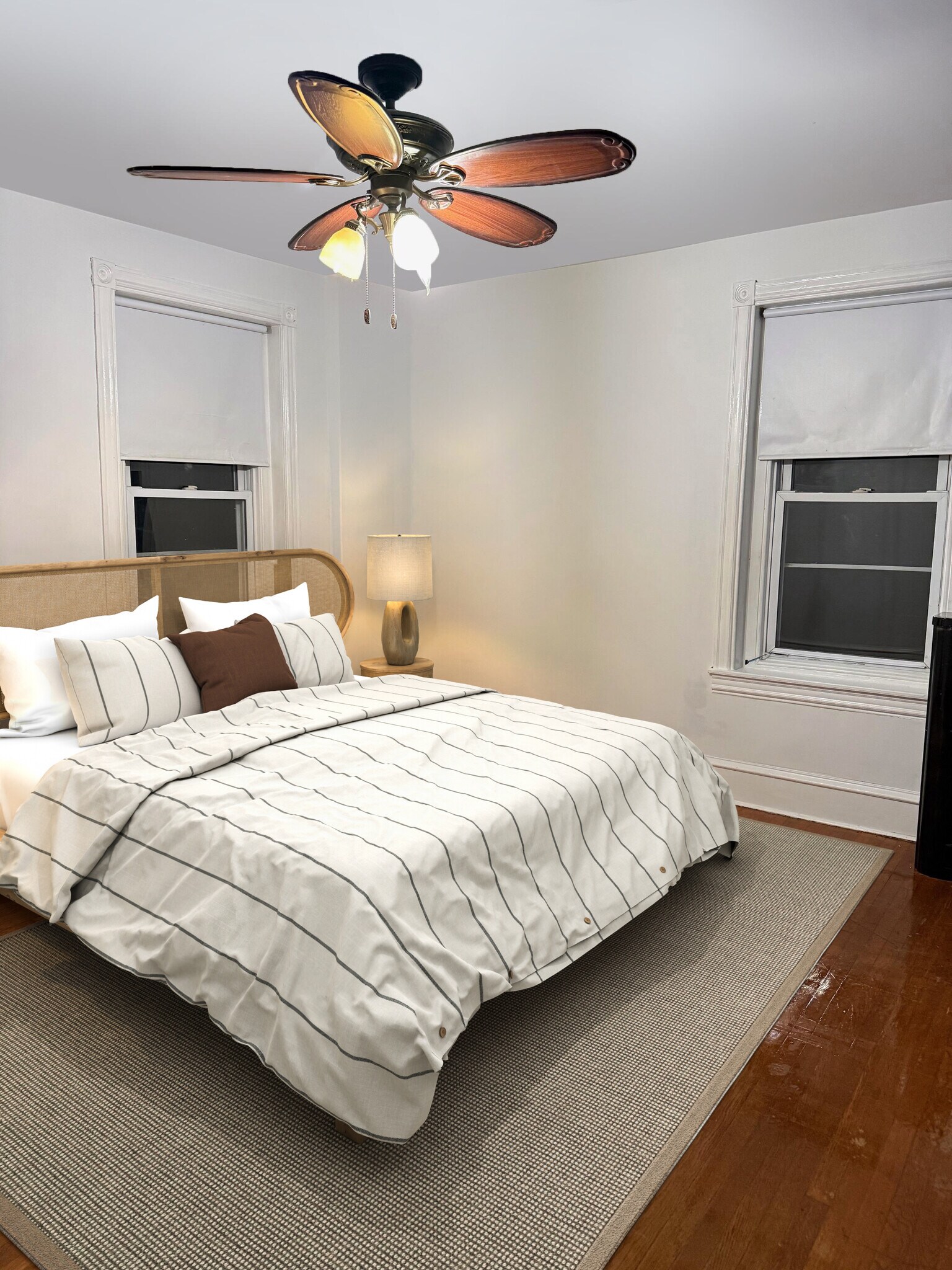 Building Photo - 1115 W Main St