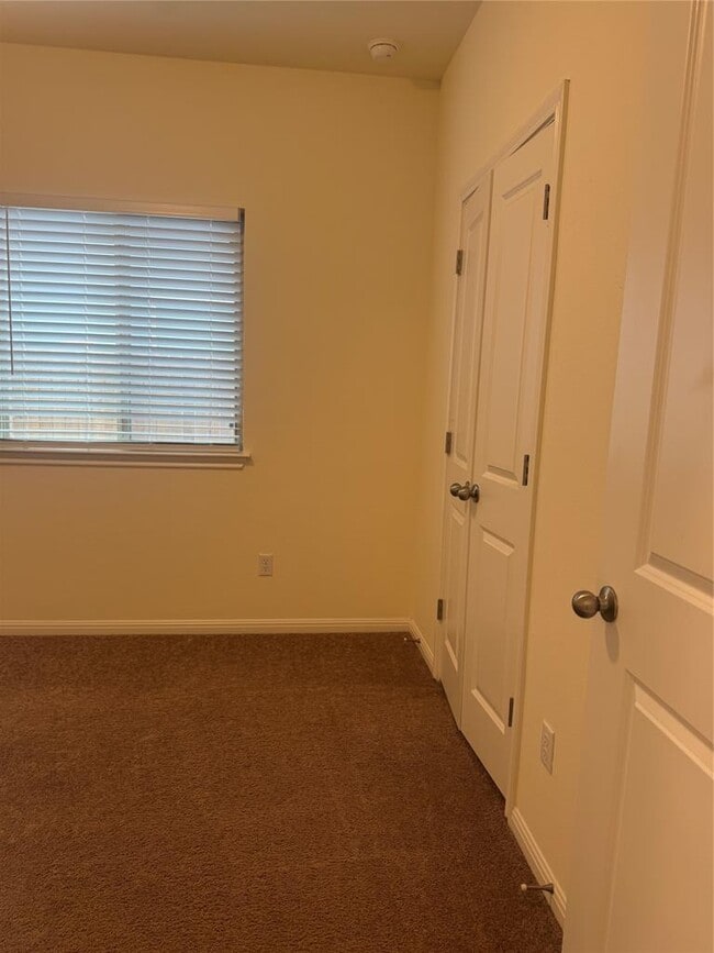 Building Photo - 209 Driftwood Ln