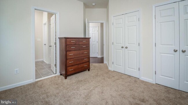 Building Photo - 8371 Jill Brenda Ct