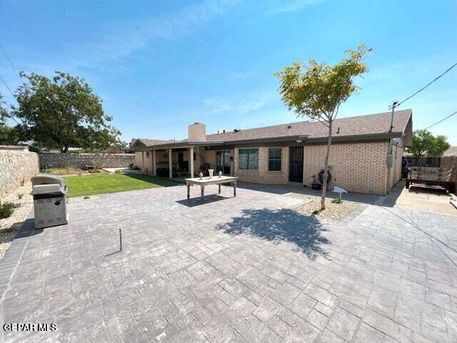 Building Photo - 9005 Shaver Dr