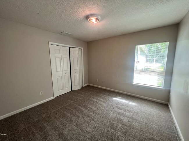 Building Photo - Newly Renovated 3 bedroom 2 bath home!!