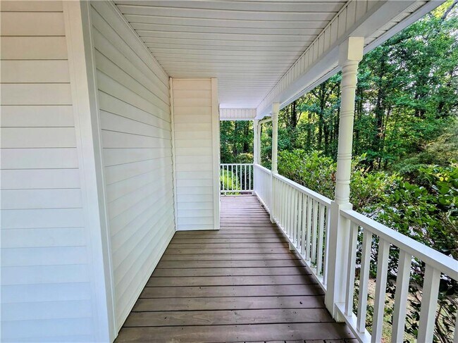 Building Photo - 3060 Glen Wallace Dr