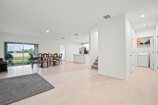 Building Photo - 6305 Springmont Lp