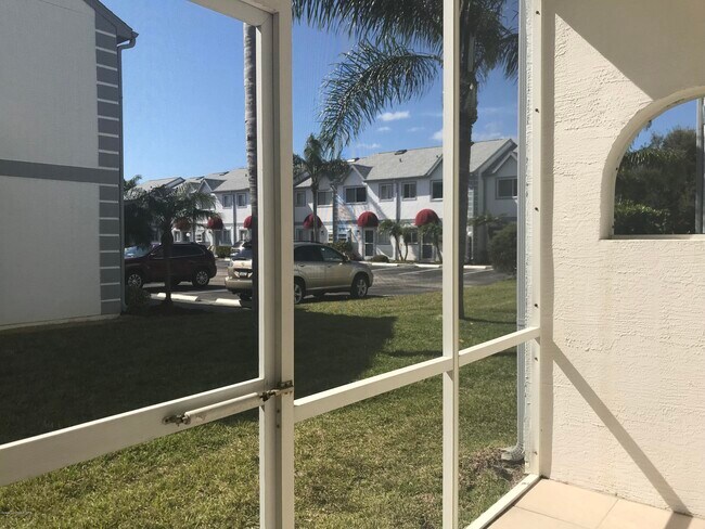 Building Photo - 625 Ocean Park Ln