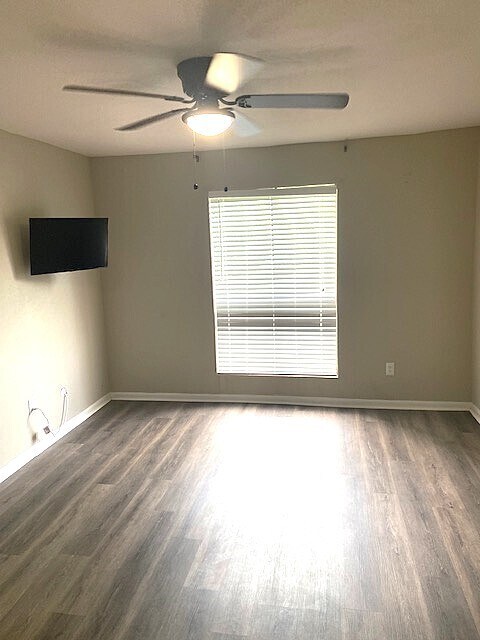 Building Photo - 3075 Walnut Bend Ln