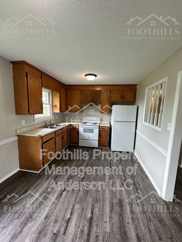 Building Photo - 122 Smith Dr