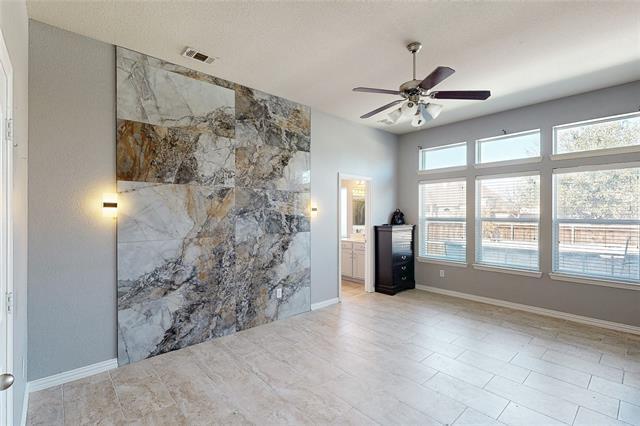 Building Photo - 2949 Mandalay Dr