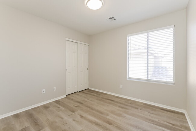 Building Photo - 1409 Winters Run Ave