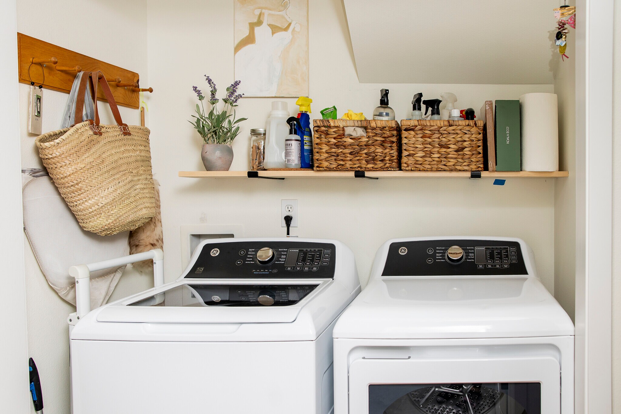 Laundry Nook - 5505 Robinswood Ln