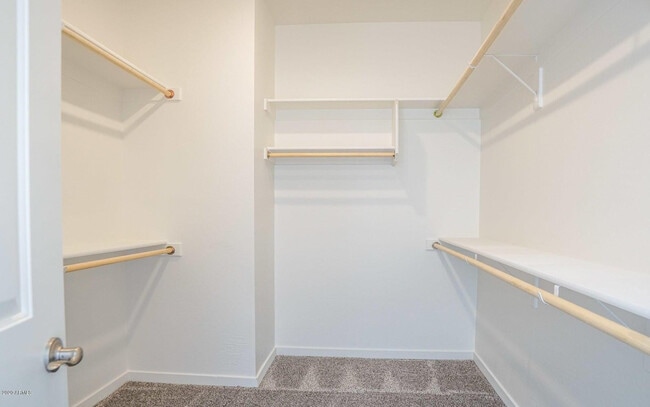 Building Photo - 16013 N 65th Ave