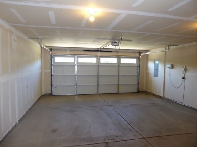 Building Photo - 21144 Darnel Ave