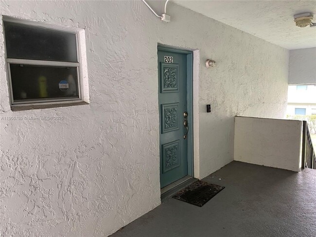 Primary Photo - 8400 W Sample Rd