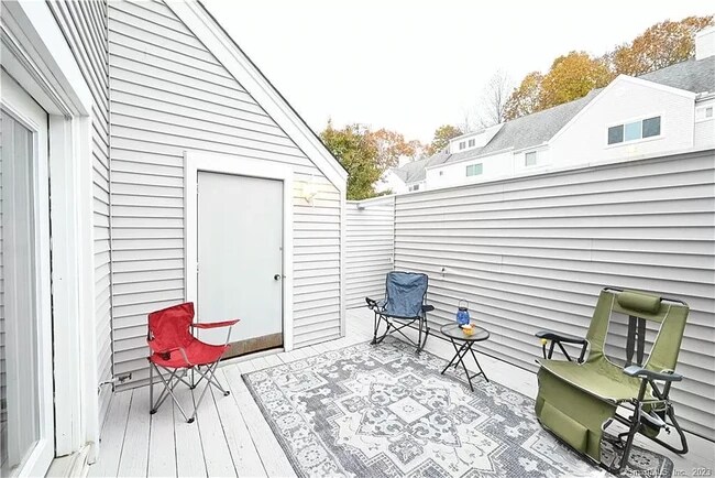 Patio - 95 Country Pl