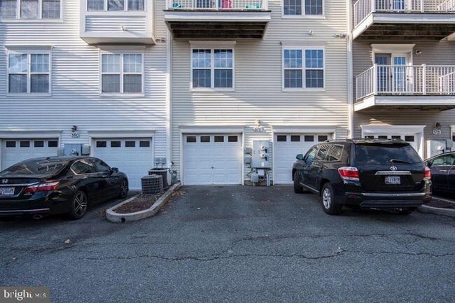 Building Photo - 576 Orchard Ridge Dr