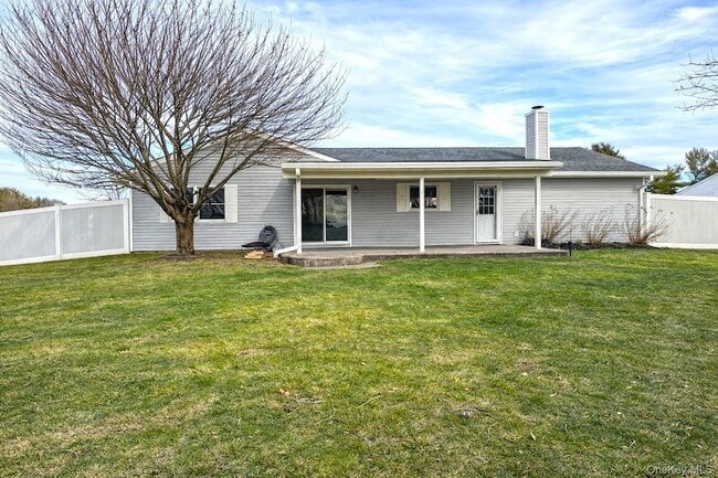 Building Photo - 18 Strathmore Village Dr