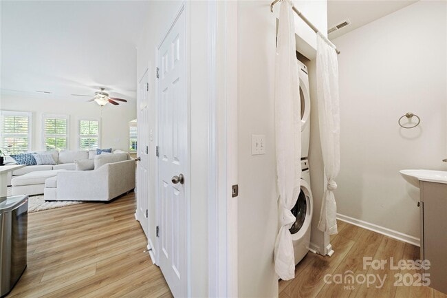 Building Photo - 10606 Trolley Run Dr