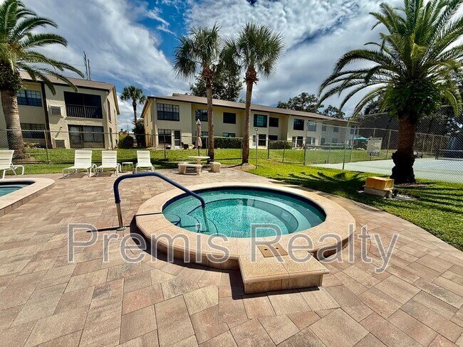 Building Photo - 2400 Winding Creek Blvd