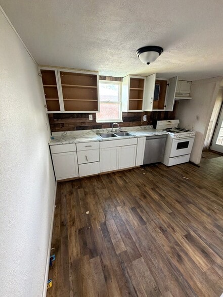 Building Photo - 329 Park Ln