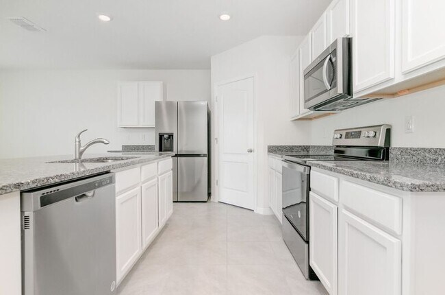 Building Photo - 2759 Sunnyvale St