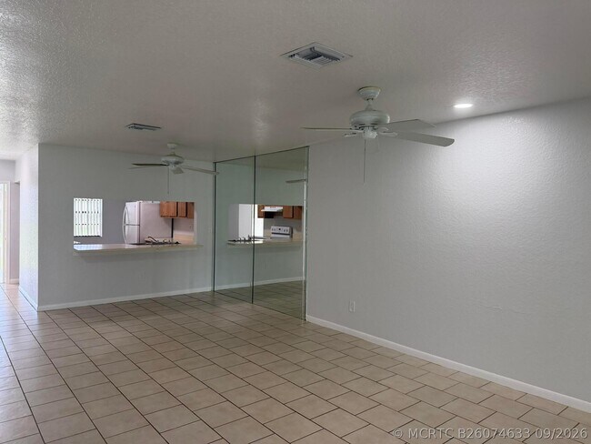 Building Photo - 4814 Paulie Ct