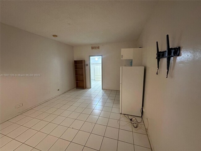 Building Photo - 26 Diplomat Pkwy