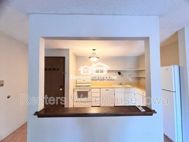 Building Photo - 1831 Fuller Rd