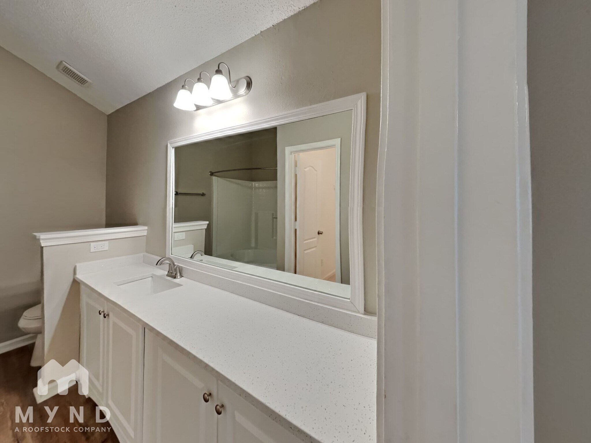 Building Photo - 3940 Cypress Pointe Dr