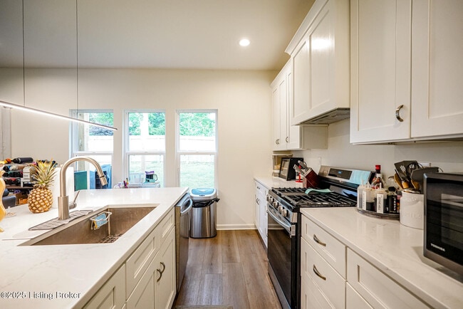 Building Photo - 7707 Cottage Cove Way