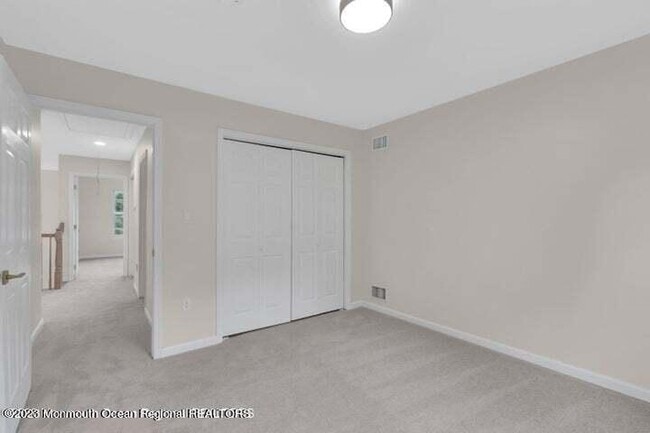 Building Photo - 380 Sapphire Dr