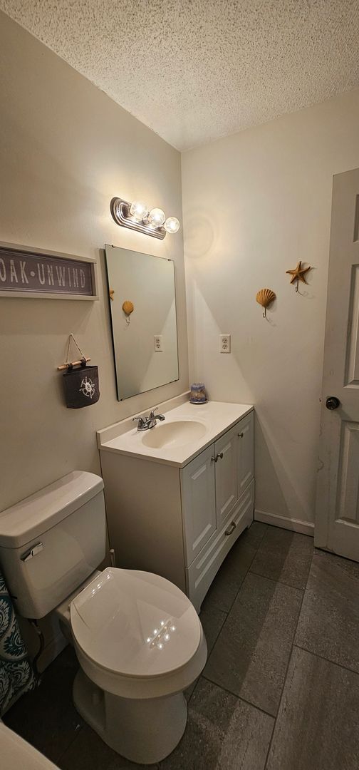 Building Photo - 1117 Fawn Drive – Townhome in Surfside, Long Term Rental!