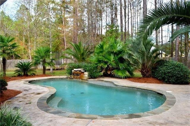 Building Photo - 70350 Petit Rd