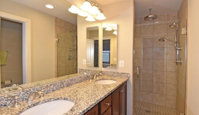 Master Bath - 4531 Westhall Dr