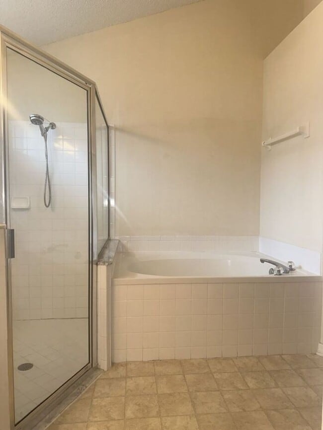 Building Photo - WEST BAY