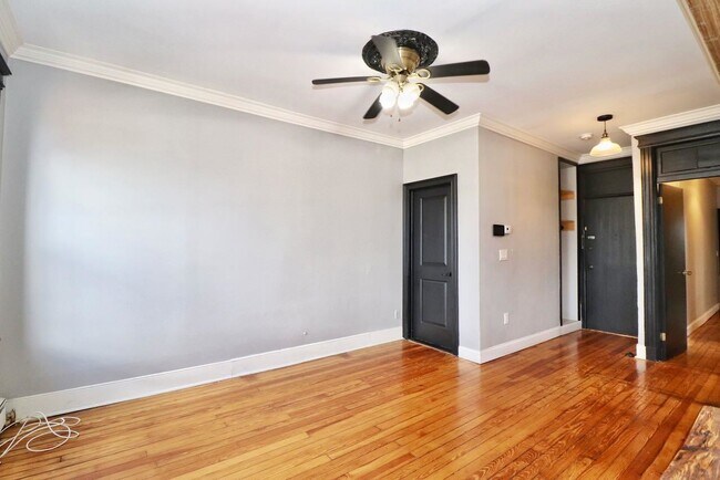 Building Photo - 388 Baldwin Ave