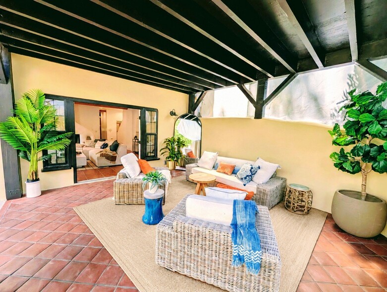 Building Photo - 25648 Timpangos Dr
