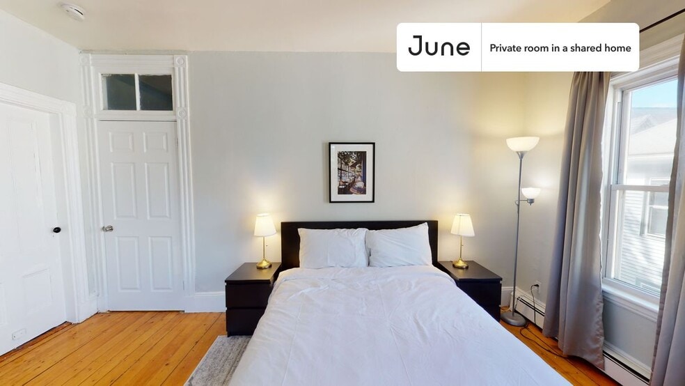 Building Photo - Room in Shared 3 bed/1 bath home