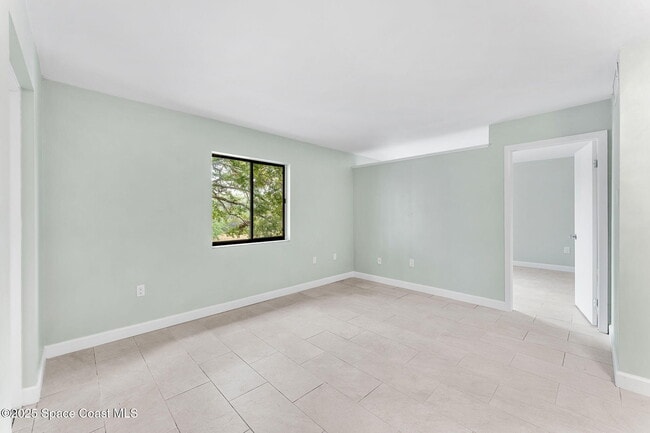 Building Photo - 251 San Juan Cir