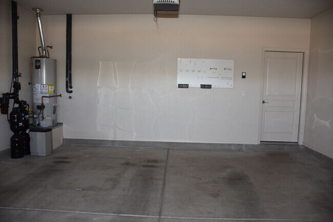 Building Photo - 4520 Leisure Ln