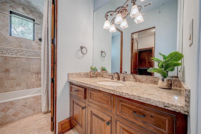 Building Photo - 3 Congressional Cir