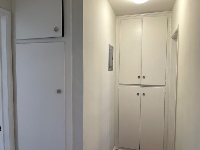 Building Photo - KESTER